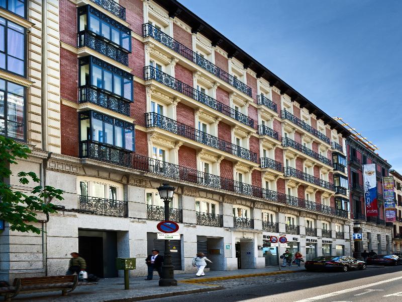 Catalonia Plaza Mayor Мадрид Екстериор снимка